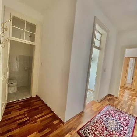 Downtown Chic - 8 Self Check-in * Štýrský Hradec