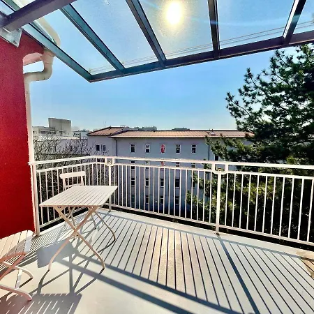 Downtown Chic - 8 Self Check-in Apartmán